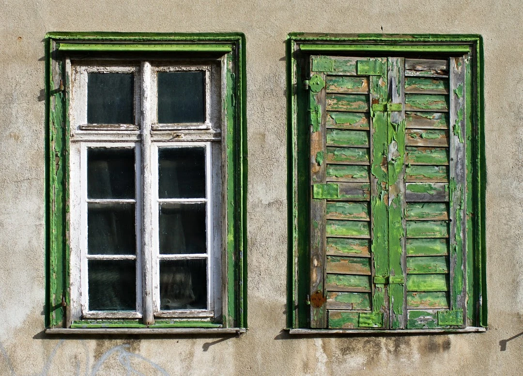 grüne Fensterläden.jpeg